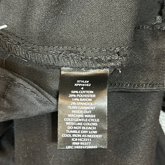 Social Standard by Sanctuary Logan Black Crop Utility Pant Zipper Ankle … - Picture 12 of 12